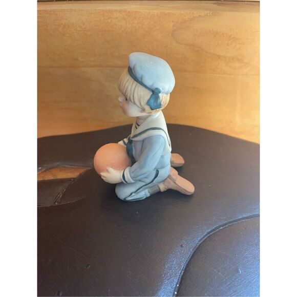 Vintage Applause Ceramic Victorian Style Boy Playing With Ball Figurine - Picture 4 of 5